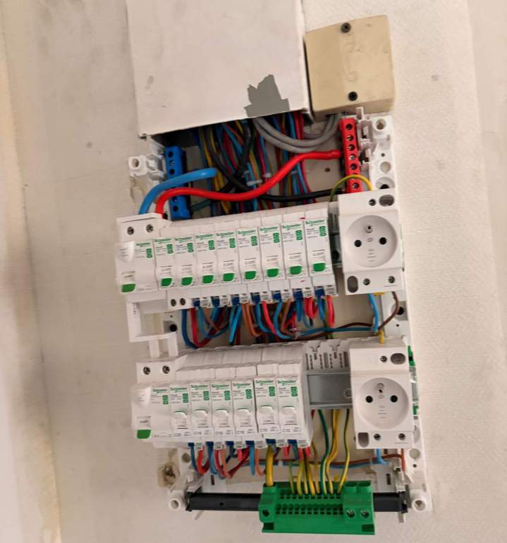 Solutions électriques sécurisées et performantes.
